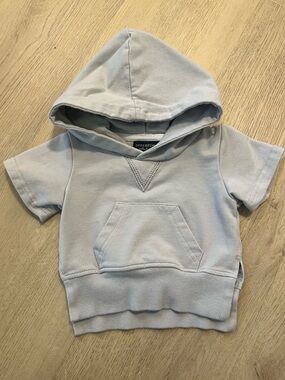 Little Bipsy Short Sleeve Hoodie Pullover